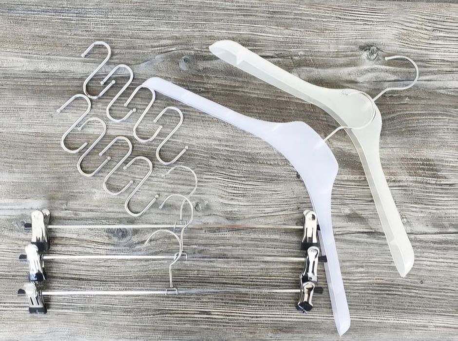 Ціна в описі  Вішалки/тремпеля в асортименті