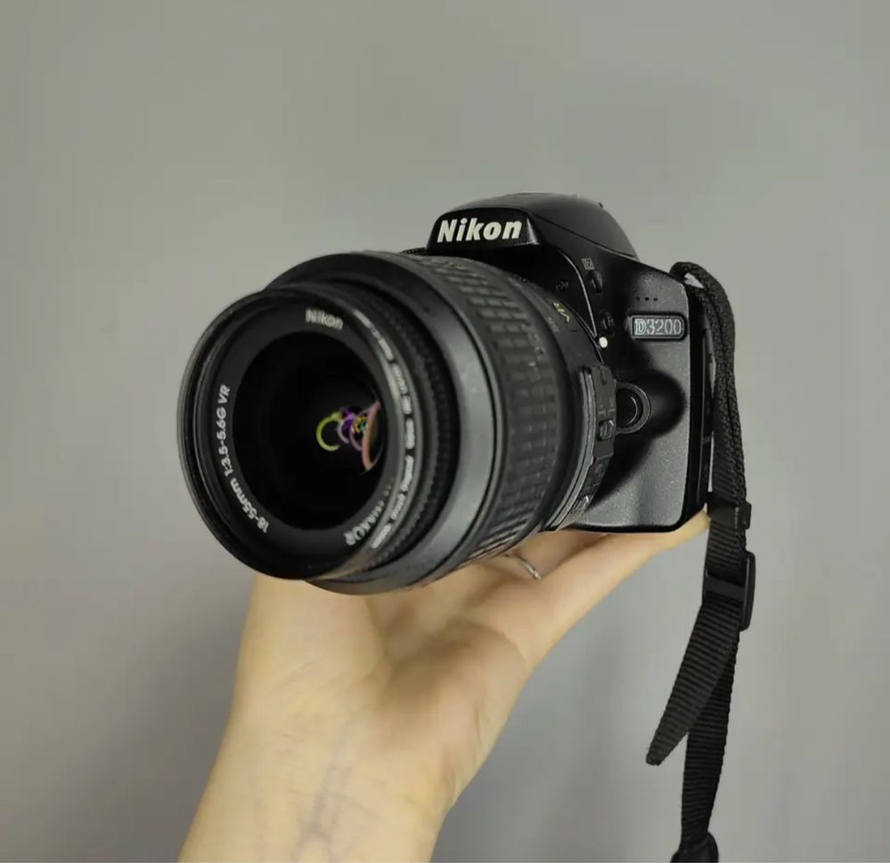 Фотоапарат Nikon d3200 як новий