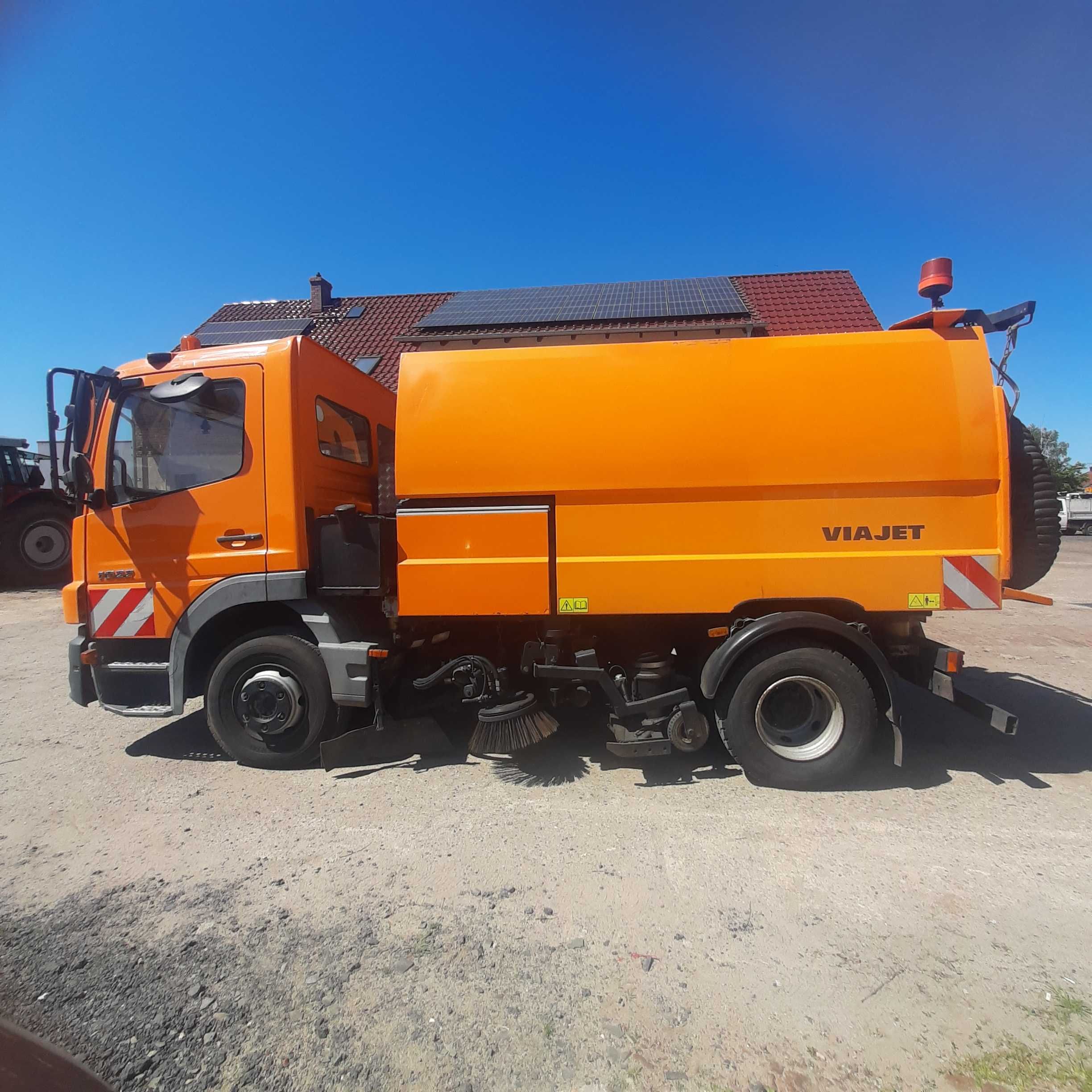 Mercedes- Benz Atego 1022 + zamiatarka FAUN