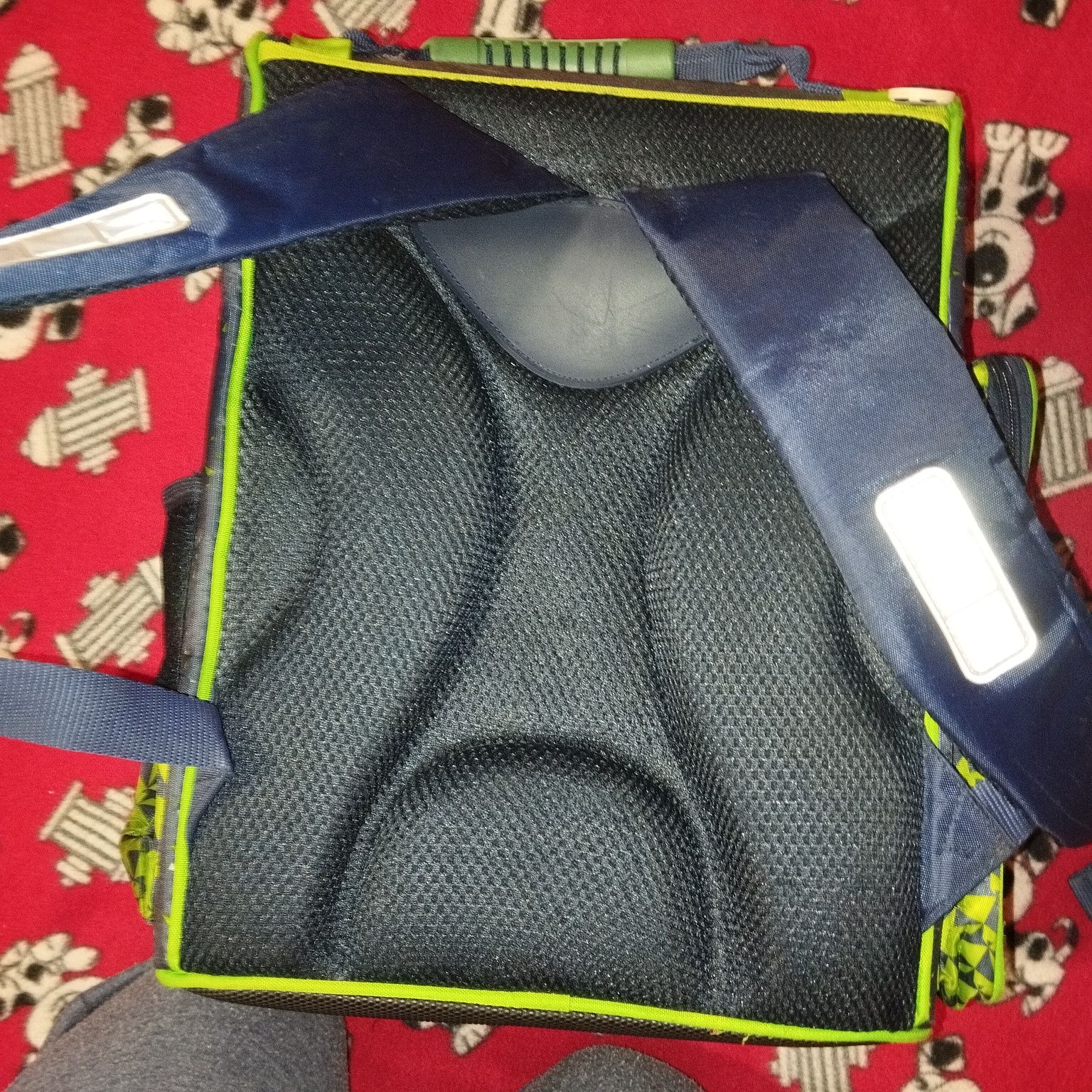 Шкільний рюкзак для початкових класів