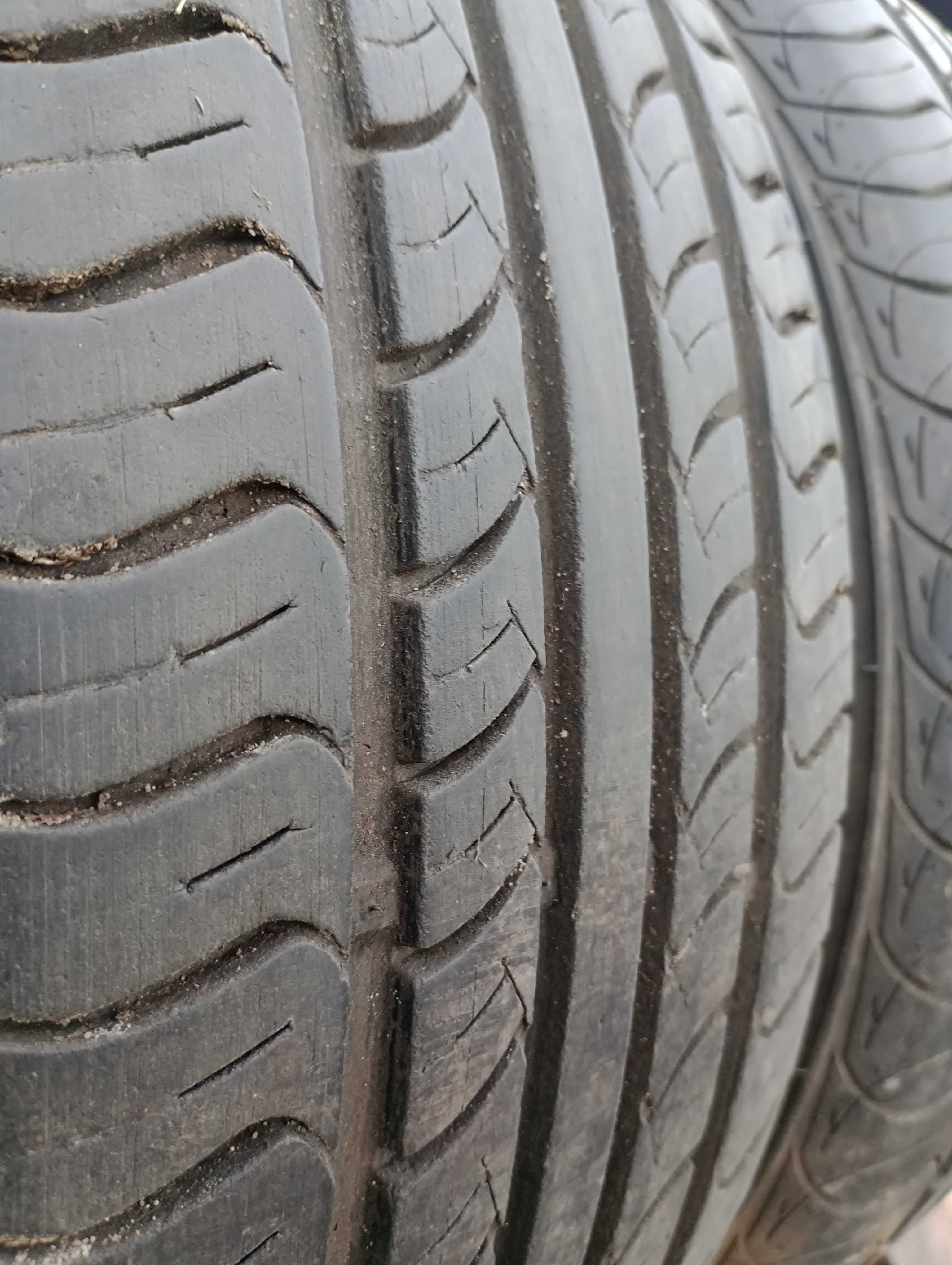 Opony letnie 195x55 R15 ROADSTONE lato 195/55/15 - komplet 4 sztuki