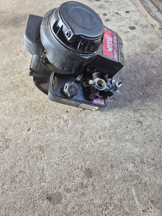 Silnik spalinowy części