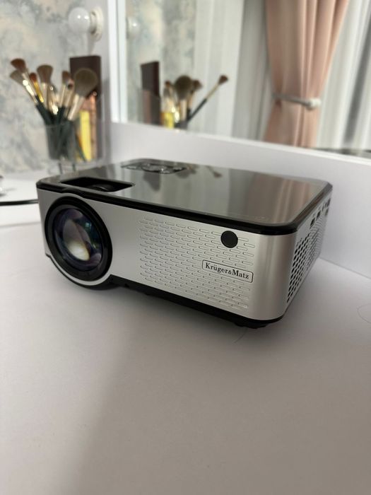 Мультимедийный проектор Kruger&Matz V-LED50