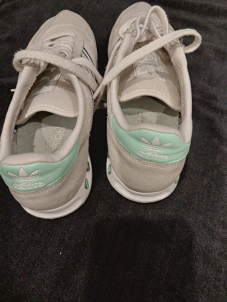 Buty adidas la triner 38