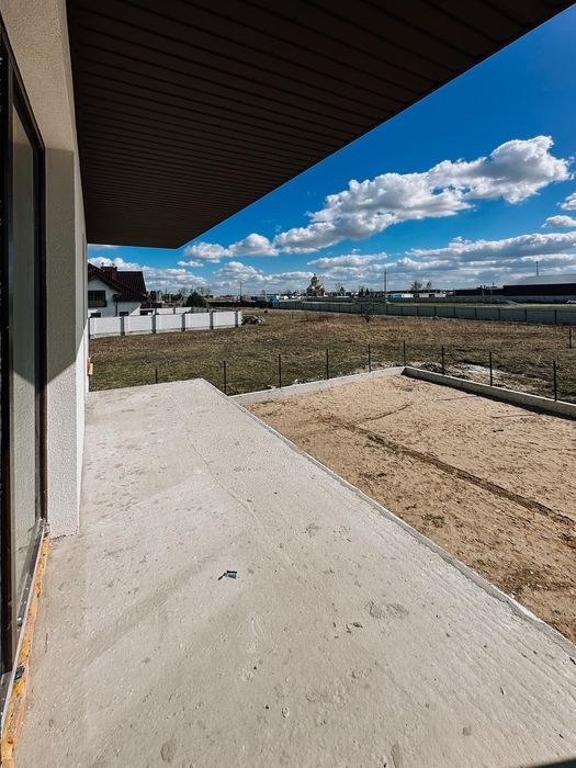 Продається готовий котедж у Кожичах