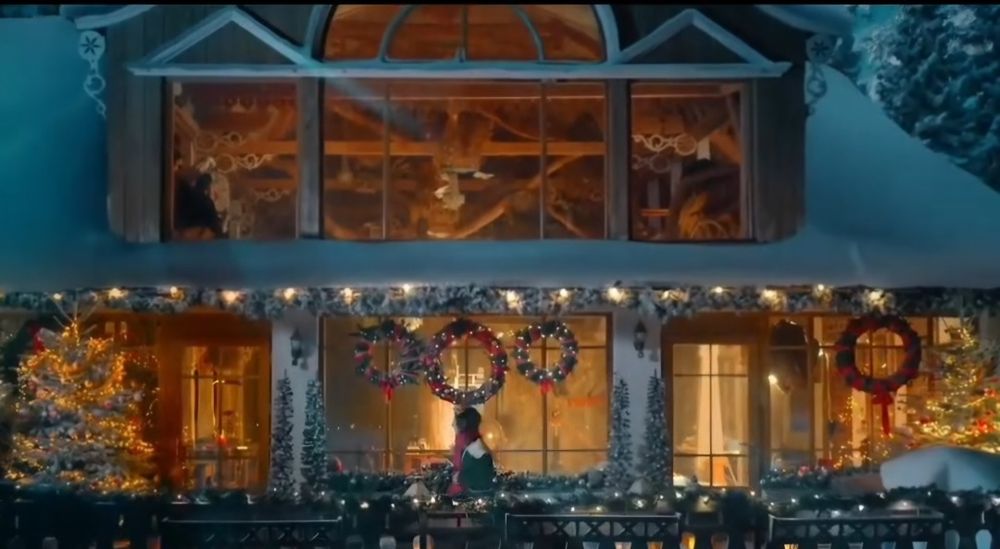 Привітання від Санти та Святого Миколая