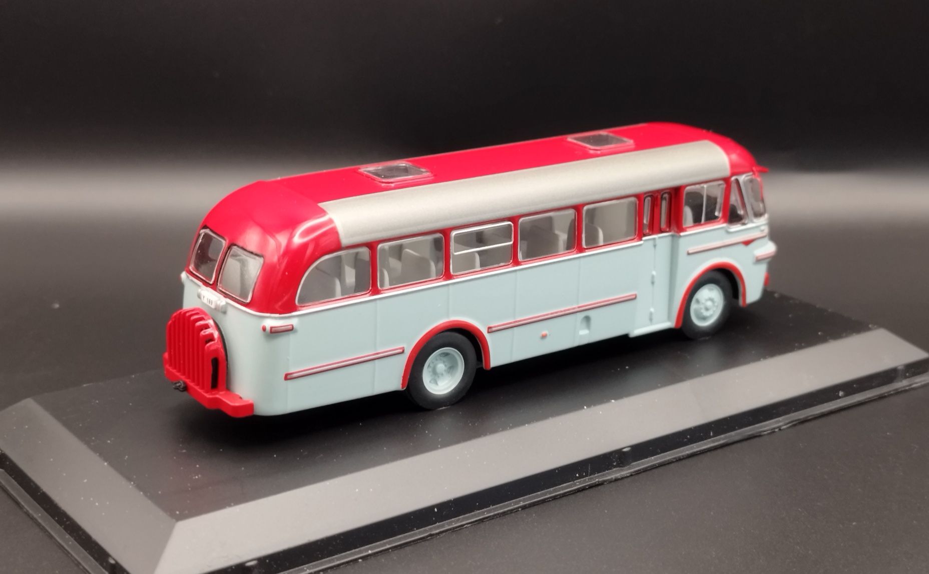 1:72 Atlas BUS  Volvo B616  model nowy