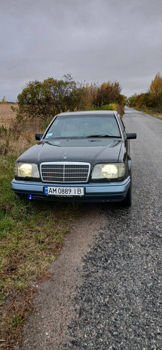 Mercedes-Benz W124