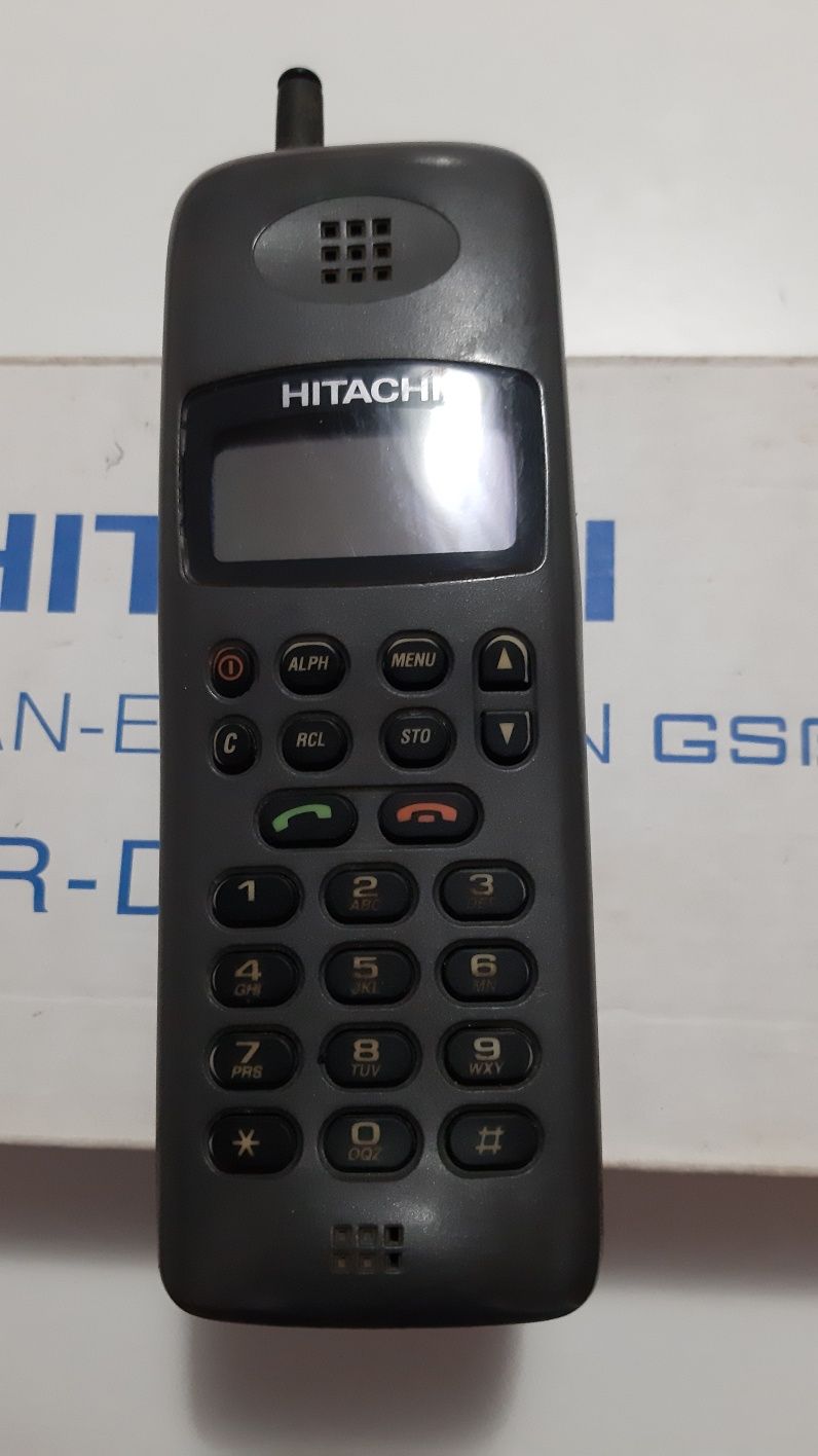 Telemóvel Hitachi