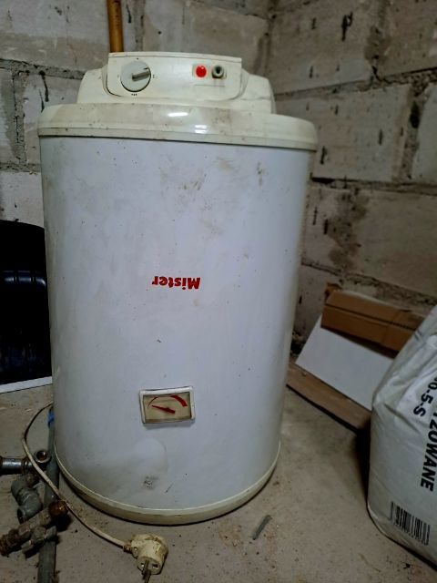 Sprzedam bojler elektryczny 60L 1,5KW