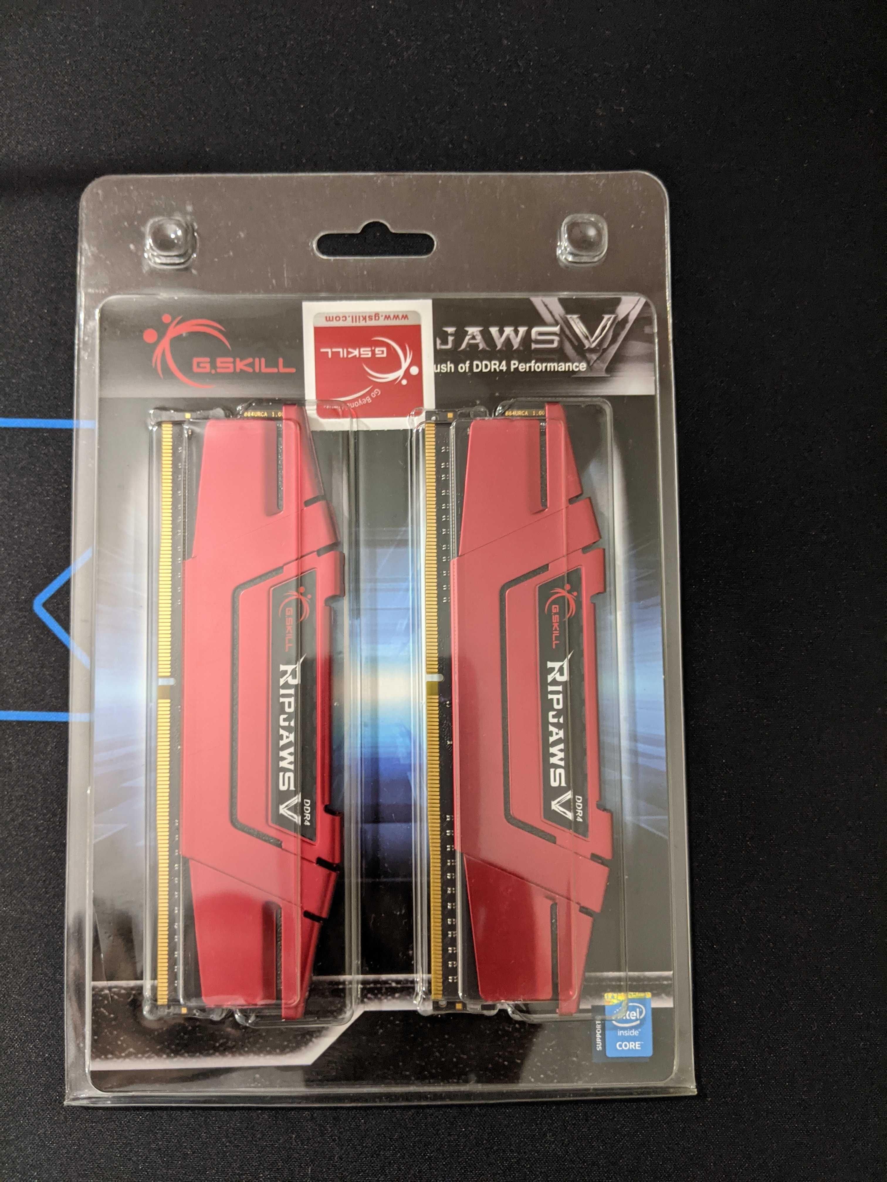 Memórias RAM 2x4GB ddr4 2800Mhz
