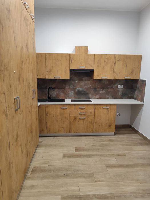 WYNAJMĘ hala z biurami  Nowa Gadka /Ksawerów