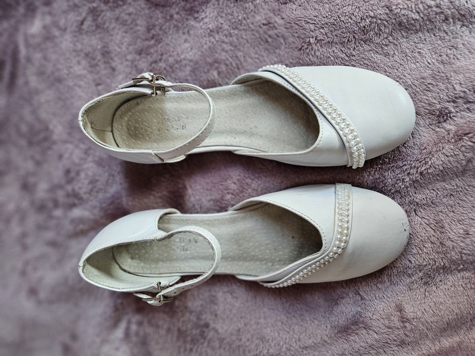 Komunia buty pantofelki r. 36