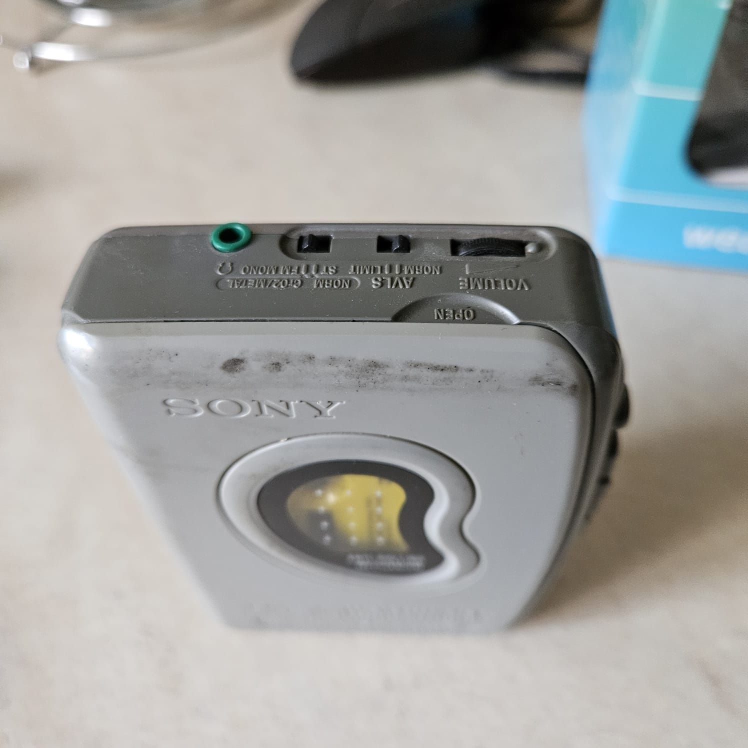 Walkman SONY WM-FX271 Sprawny z oryginalnym etui.