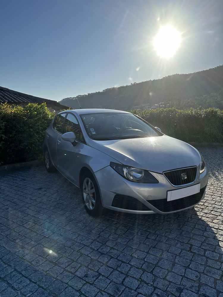 Vendo ou troco Seat Ibiza 6j 2008 Gasolina troco por mota de agua