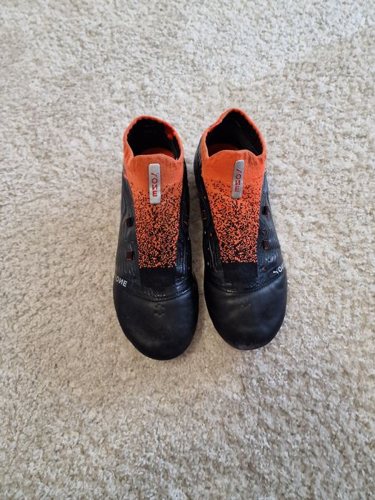 Buty piłkarskie 37 korki PUMA One 18.1 AG skóra profesjonalne