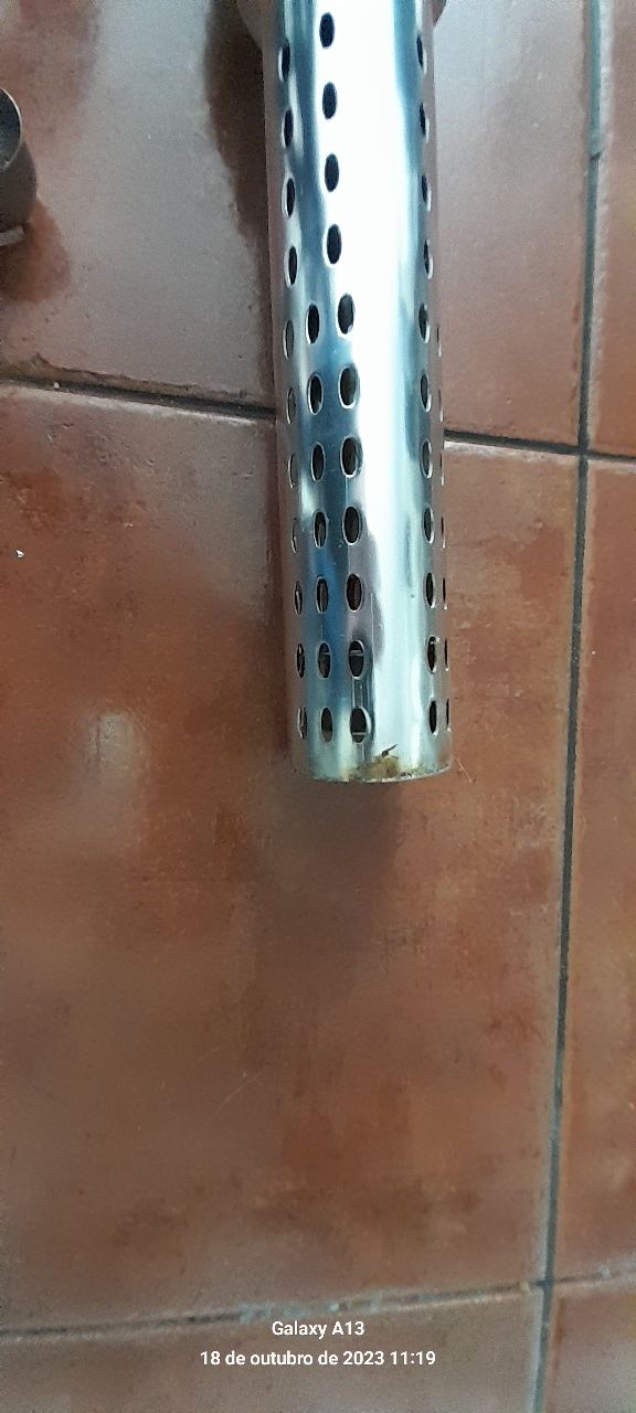 Queimadores de ervas daninhas.