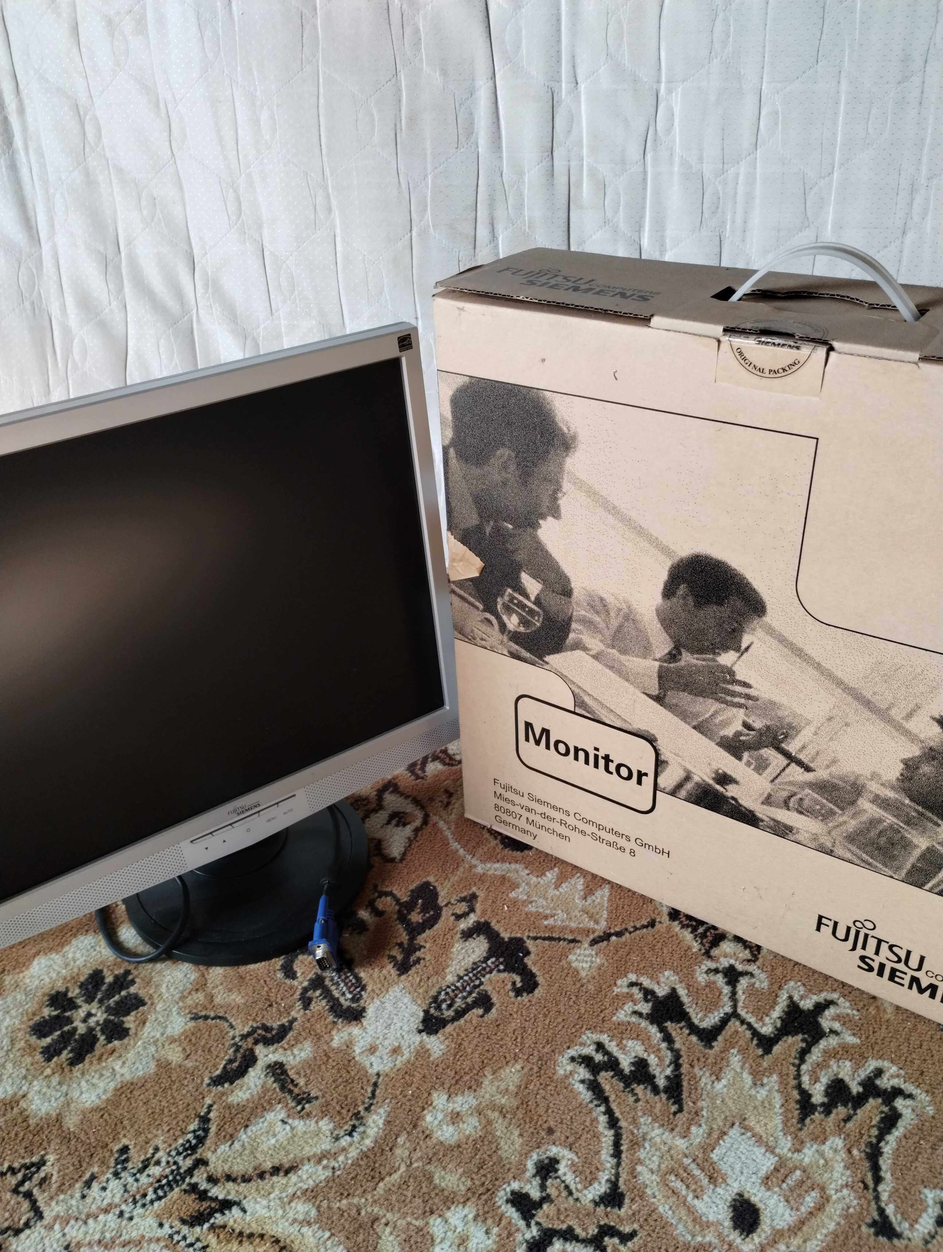 Monitor Simens-Fujitsu 19 cali