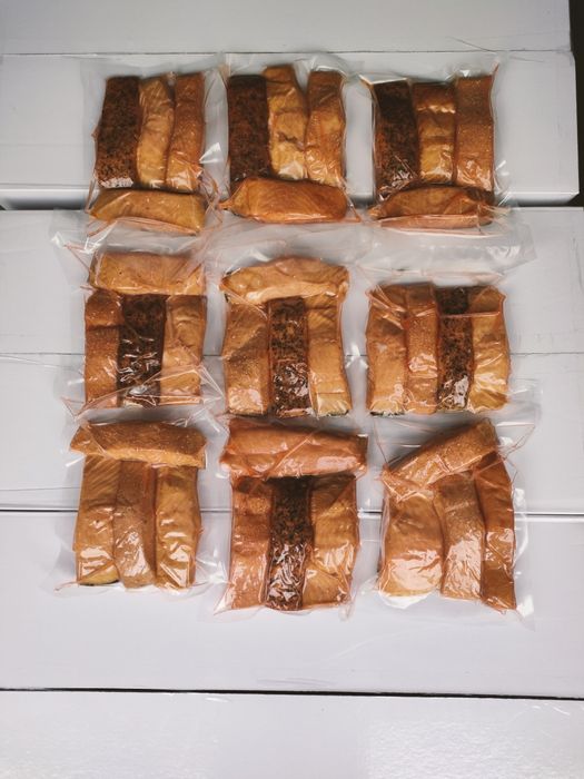 Łosoś wędzony na ciepło Kawałki.