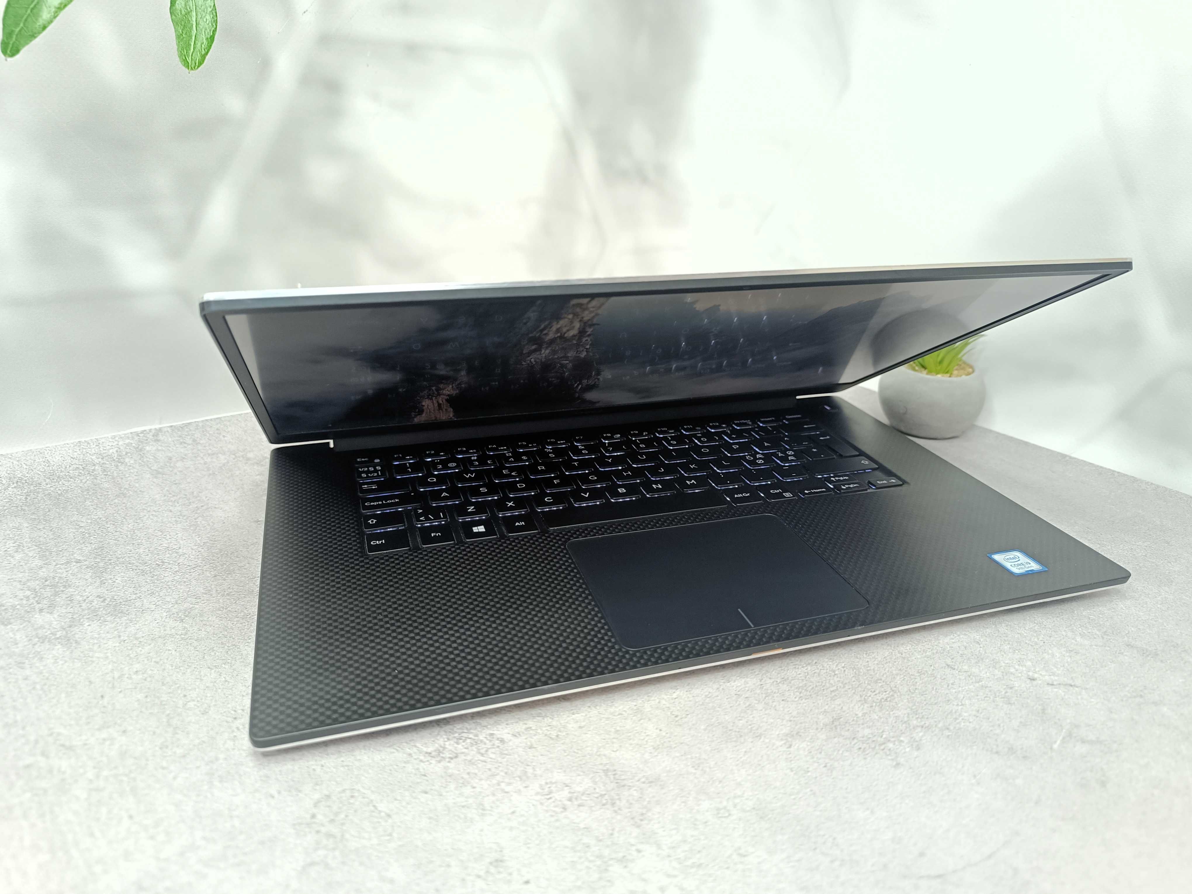 Quadro T2000 4 GB/32/SSD 1TB/Dell Precision 5540/i9-9880H/8 ядер/IPS