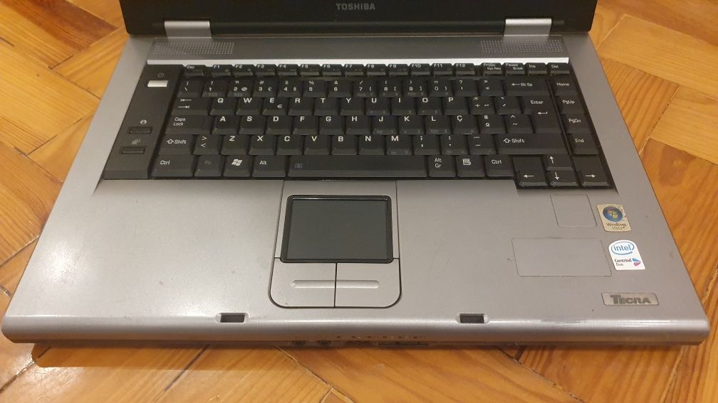 Computador Portátil Toshiba TECRA A8