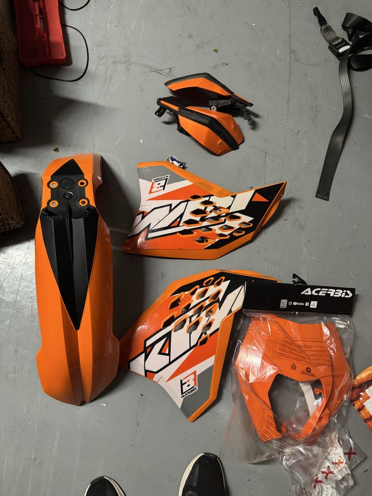 Plasticos  farol ktm  protecao carter