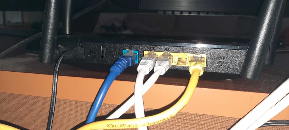 Router Asus RT-AC1200G+ (como novo)