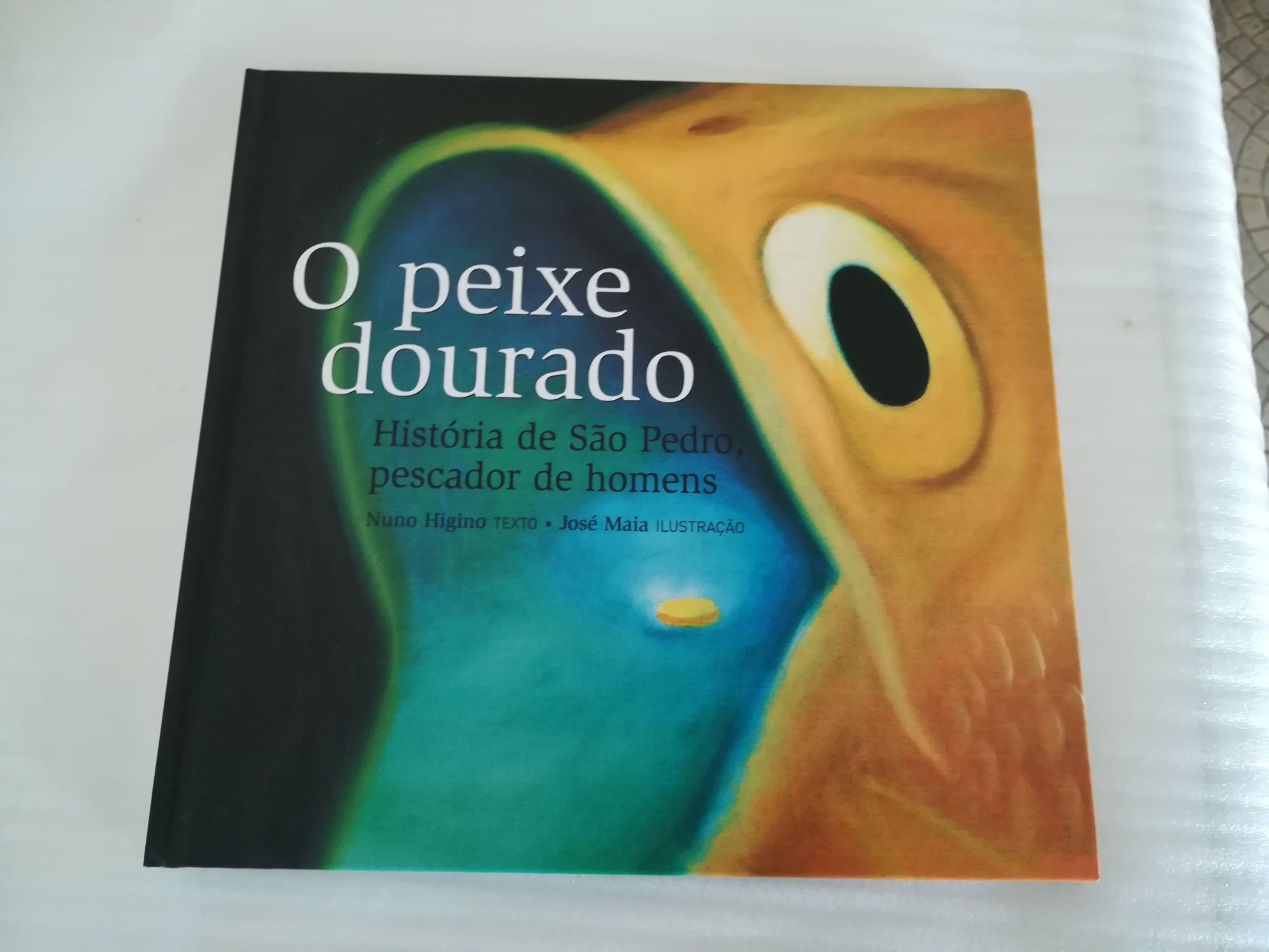 Livro infantil "O peixe dourado" de Nuno Higino