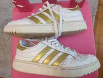 Buty Adidas Team Court EF6058 – używane, stan dobry