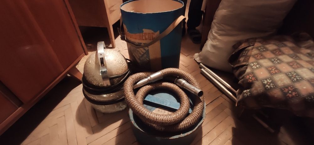 Ретро пилосос 1969 року