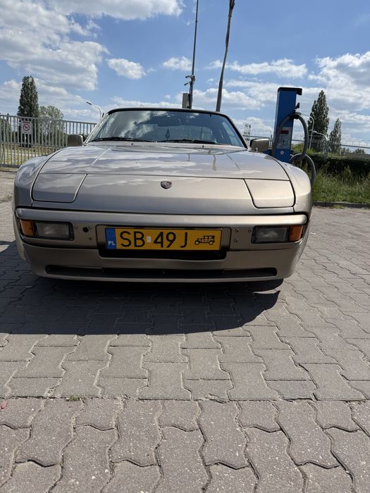Porsche 944 (1984)-klasyk na żółtych tablicach, baza do dopieszczenia