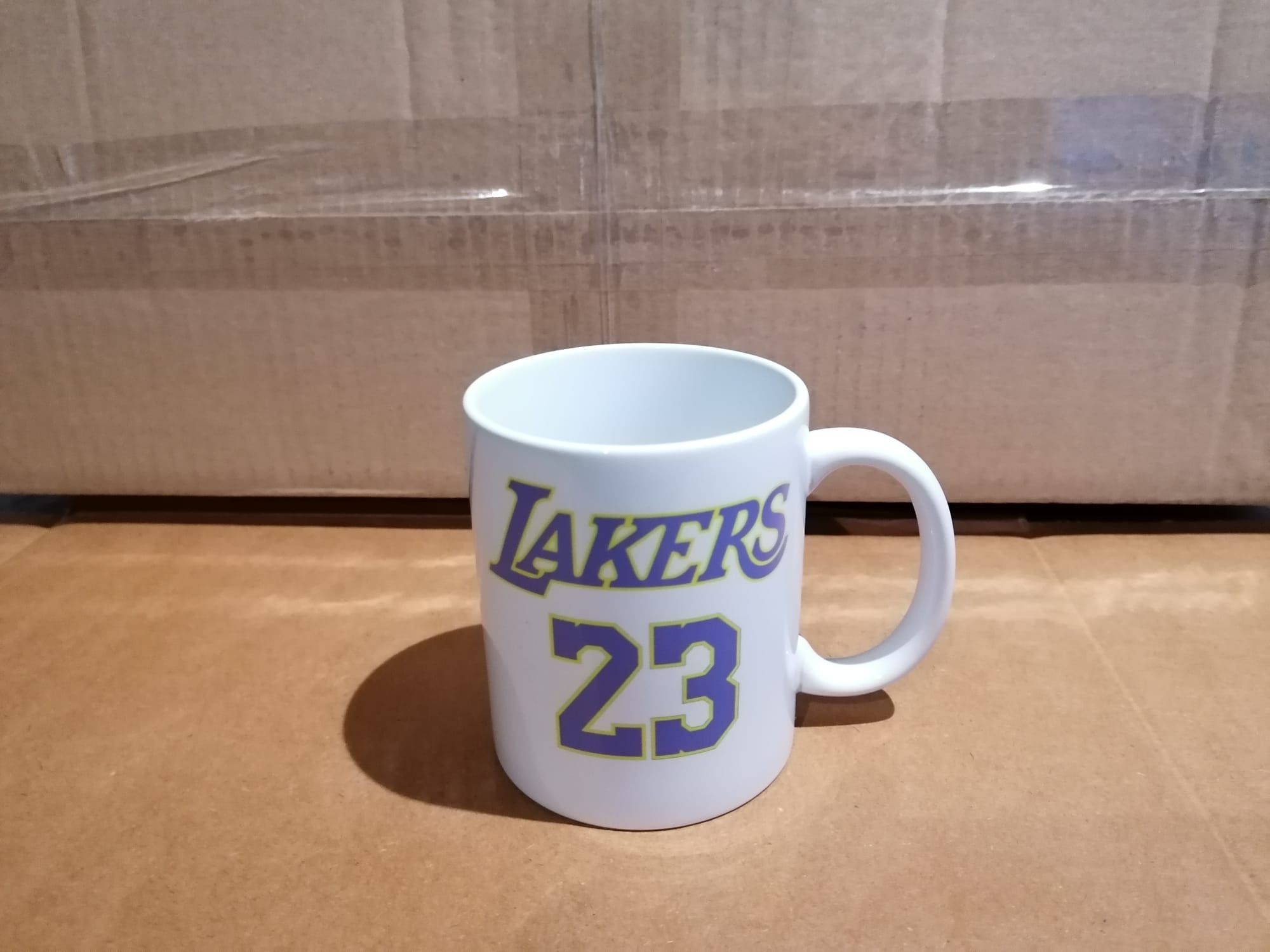 Kubek LeBron James 23 King Lakers NBA