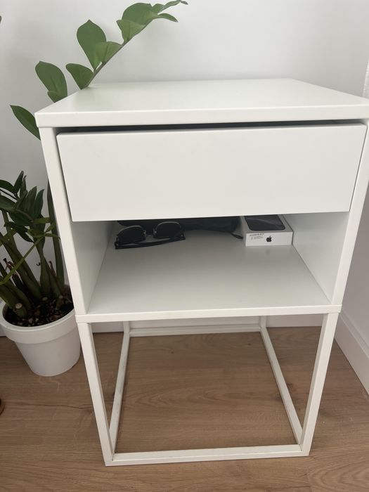 Łóżko Malm + 2 pojemniki + materac jysk + 2 szafki nocne