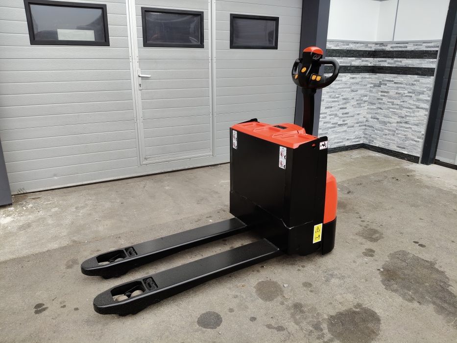 Paleciak elektryczny Heli