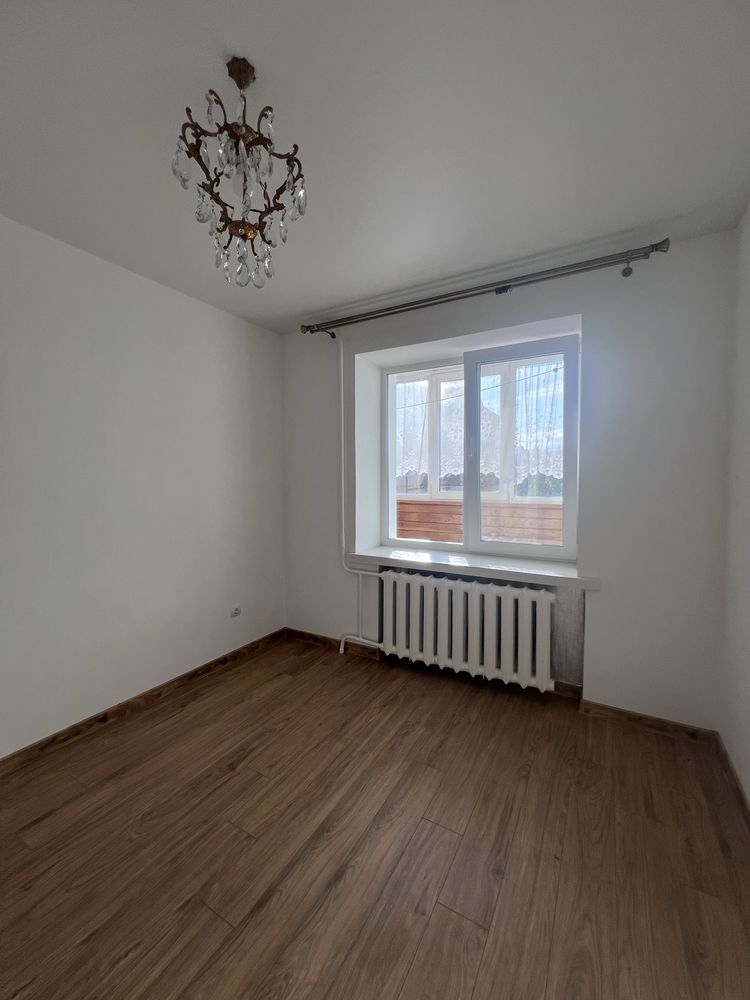 Продам трикімнатну квартиру