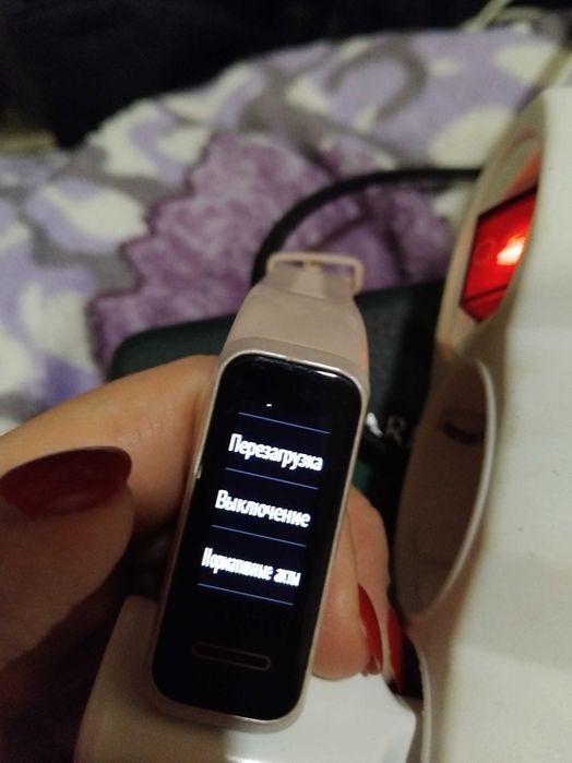 Фітнес годинник Huawei Band 4