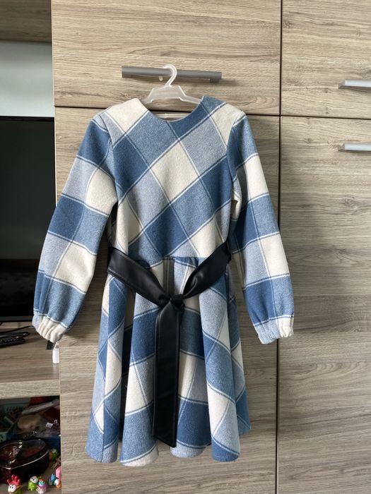 Продам шерстяне плаття для дівчинки