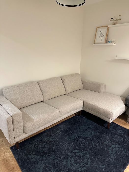 sofá bege claro/light tan sofa