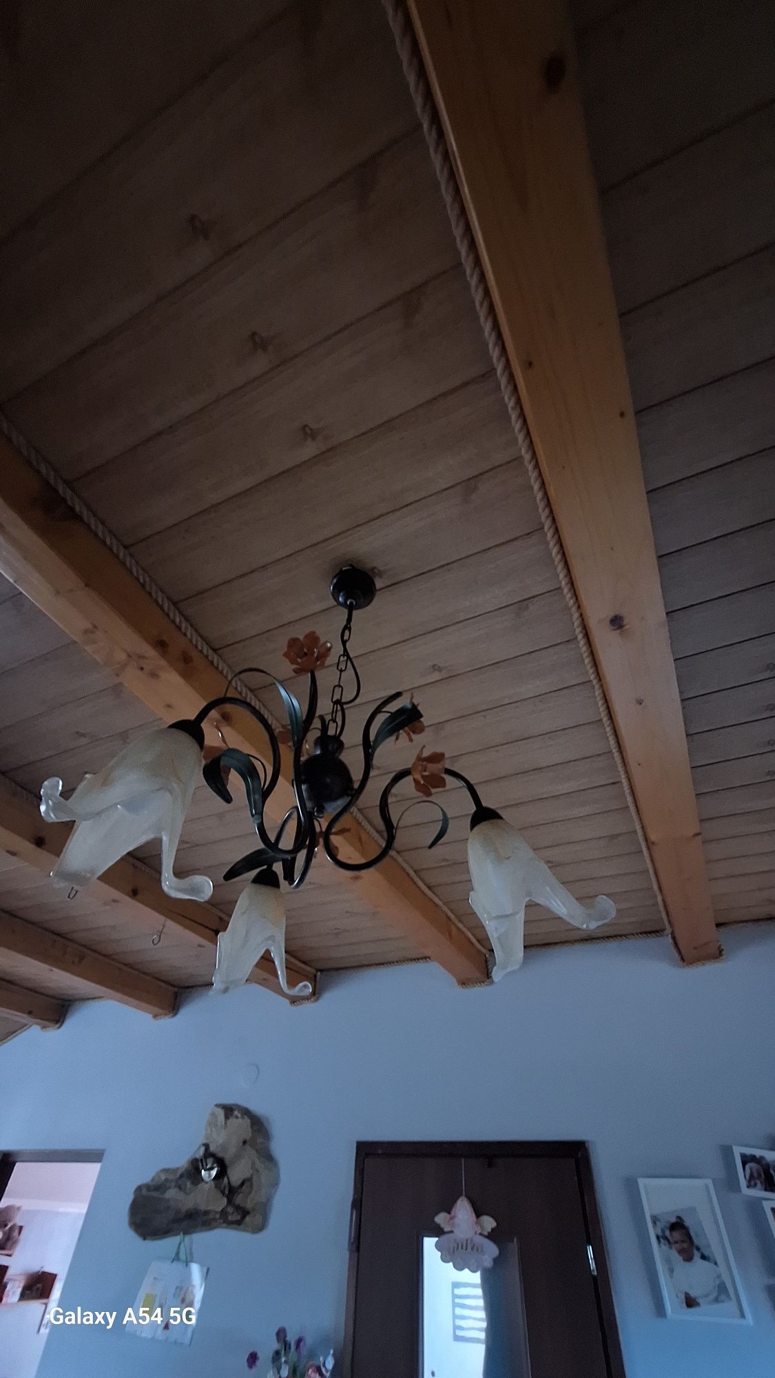 Piękne lampy do salonu
