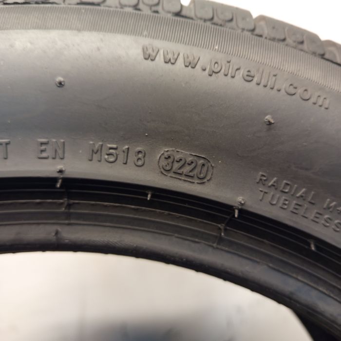 225/55R17 Pirelli Sottozero