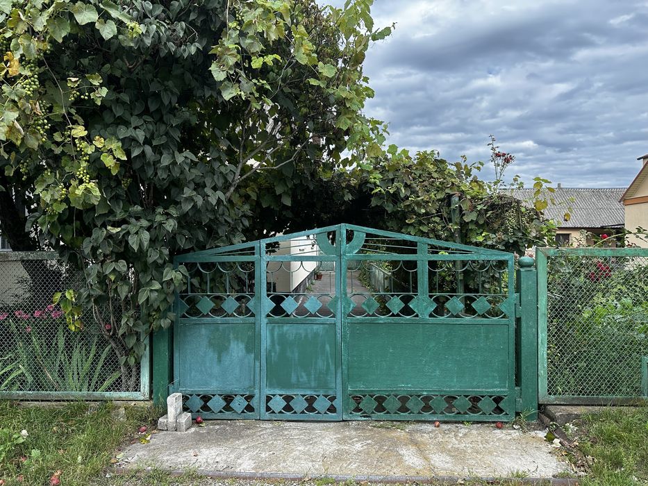 Продам будинок у м. Красилів