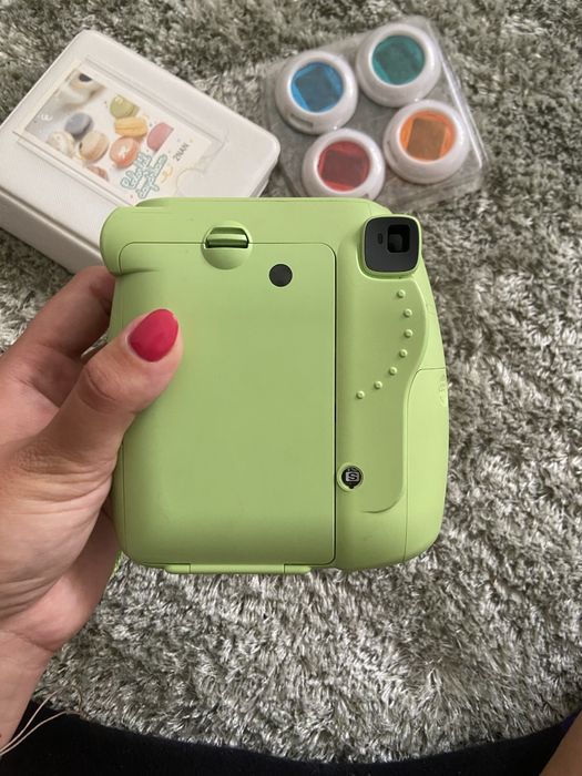 Instax mini 9 muito bom estado com livro e lentes