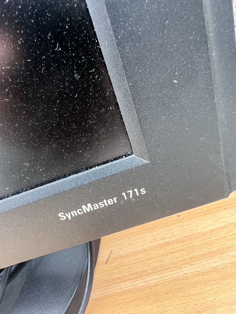 Monitor LCD Samsung 17 SyncMaster
