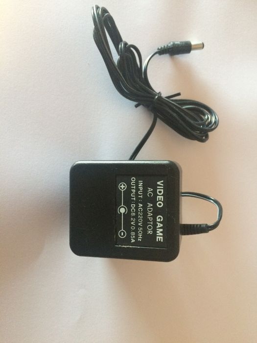 Transformador Video Game Ac Adaptor DC8.2V 0.85A