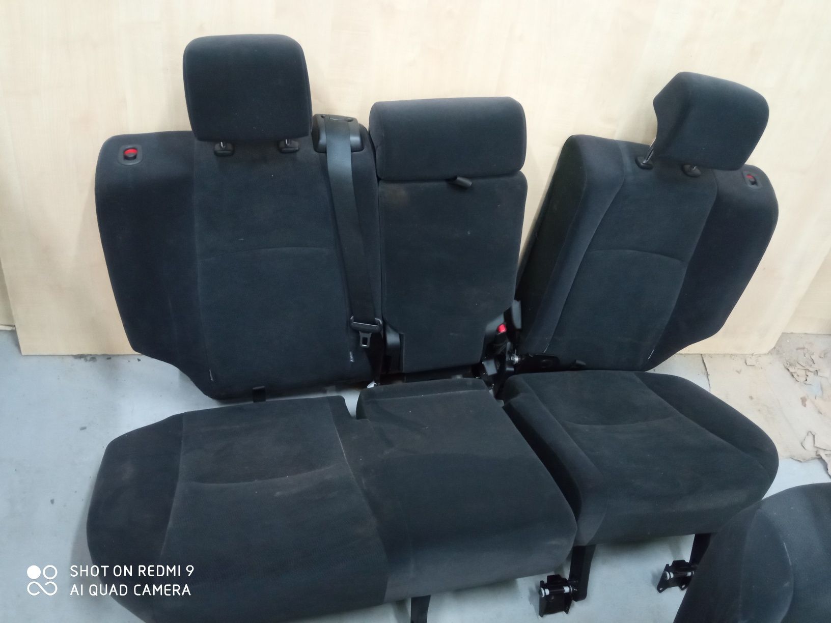Fotele komplet Toyota Land Cruiser J150 Lift