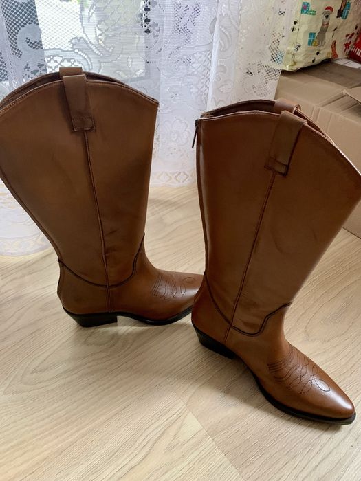 Sprzedam buty kowbojki rozmiar38 SAWAY skórzane