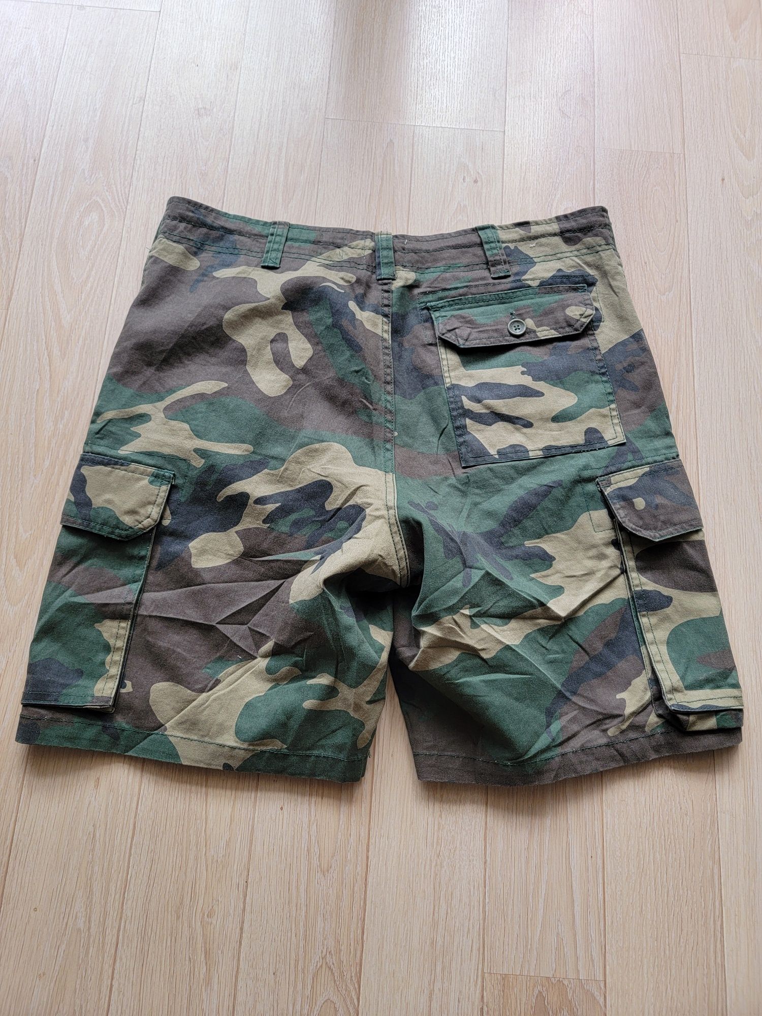 Шорти карго мілітарі Pull&Bear