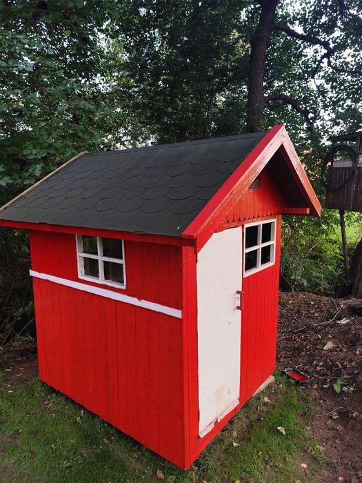 Domek drewniany  dla dzieci