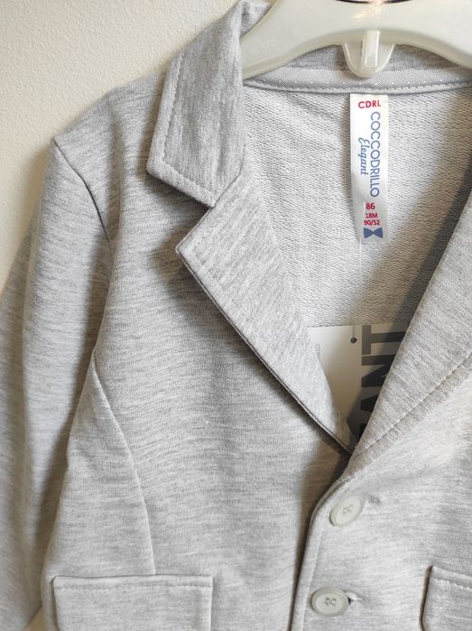 Elegancka marynarka  dziecięca dresowa z dzianiny - rozmiar 86/92