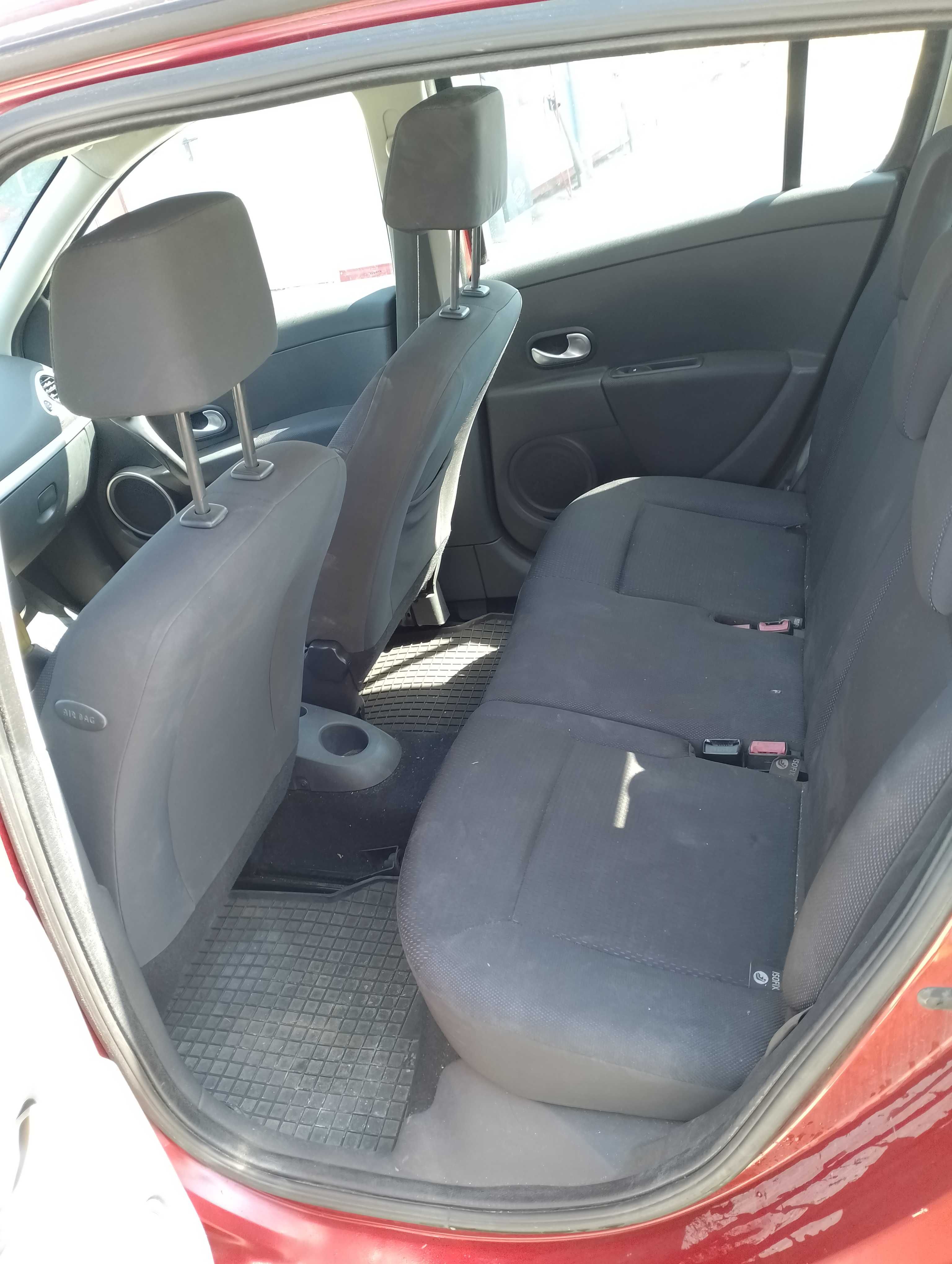 Renault Clio.   1.5 dCi  2006r